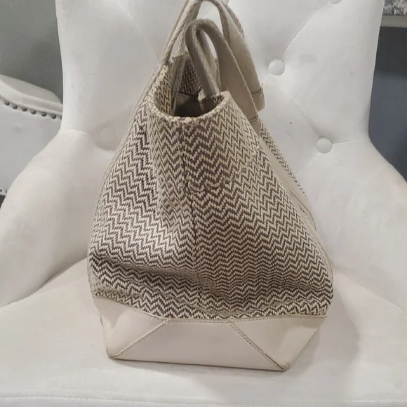 Tory Burch Brown and Cream Chevron Tote - Picture 3 of 15